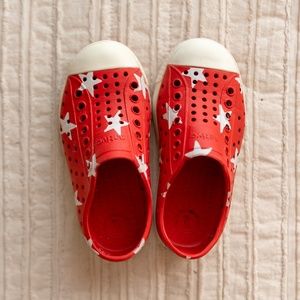 Kids Red Native Shoes with Stars size 9C